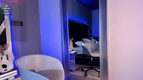 Ali Diaz online show from 25, 2, 2025