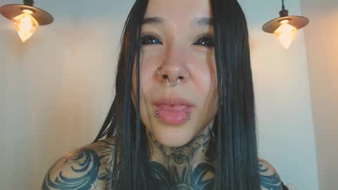    online show from 24, 4, 2026