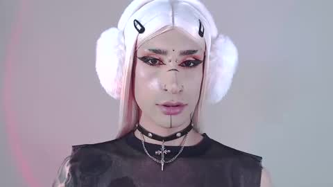     online show from 25, 2, 2025