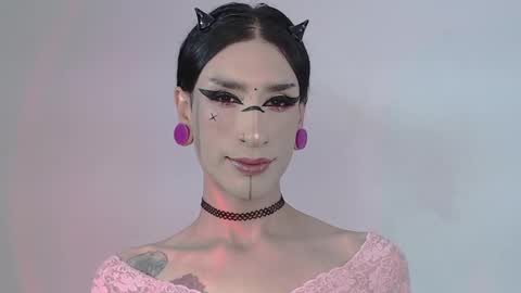     online show from 25, 9, 2025