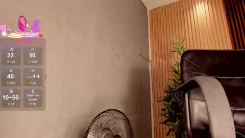 Snapshot of aliice_smithh chatting on 12, 11, 2025 Alice online show from 12, 11, 2025