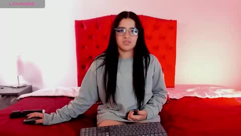 aliice_walker_ online show from 20, 12, 2024