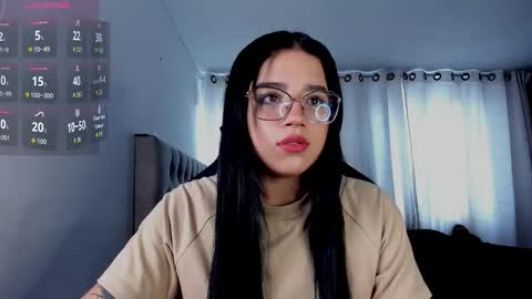 aliice_walker_ online show from 16, 12, 2025