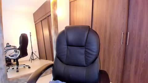 IG Alik nasso    online show from 13, 2, 2025