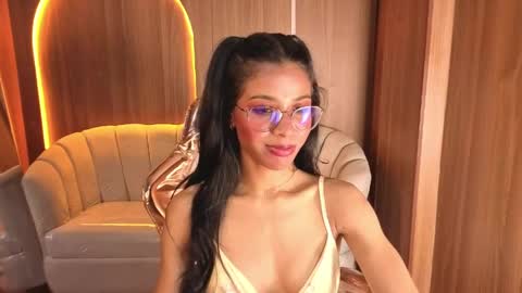 alina_b_ online show from 14, 4, 2026