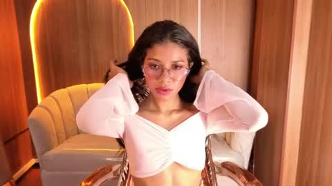 alina_b_ online show from 21, 4, 2026