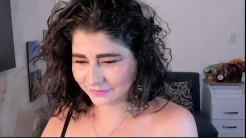 Snapshot of alinabozz1 chatting on 20, 6, 2026 alinabozz1 online show from 20, 6, 2026