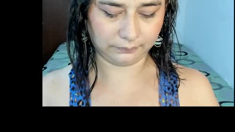 Snapshot of alinabozz1 chatting on 7, 7, 2026 alinabozz1 online show from 7, 7, 2026