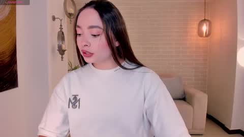 alinakravitz_ online show from 24, 4, 2026