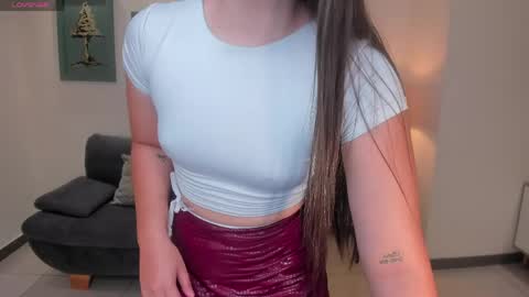 Snapshot of alinakravitz_ chatting on 27, 5, 2026 alinakravitz_ online show from 27, 5, 2026