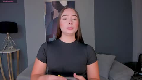 Snapshot of alinakravitz_ chatting on 3, 6, 2026 alinakravitz_ online show from 3, 6, 2026