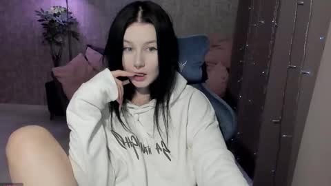 Aline Greeeen online show from 14, 12, 2025