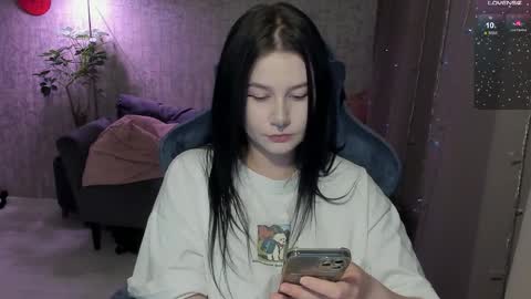 Aline Greeeen online show from 2, 4, 2026