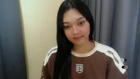 Shanti xhey online show from 6, 3, 2025