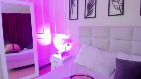     online show from 2, 3, 2025