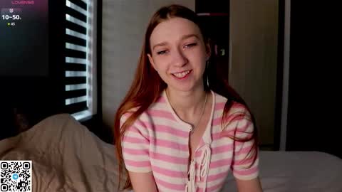 Snapshot of alisaa_01 chatting on 23, 11, 2025 Alice Fansly Alisa01 online show from 23, 11, 2025