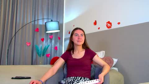 Snapshot of alisaalarie chatting on 20, 5, 2026 Alisa online show from 20, 5, 2026