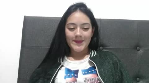 alisha_9997 online show from 18, 9, 2025