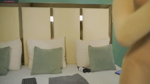 Snapshot of alisha_brainly chatting on 23, 11, 2025 buy my videos follow me in my new instagram fernanda699 online show from 23, 11, 2025