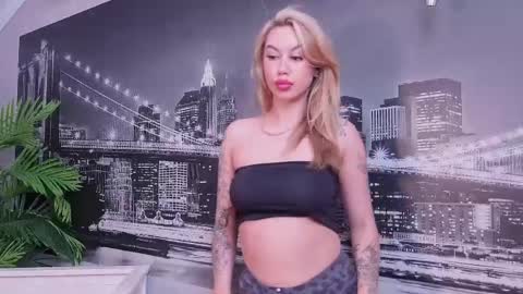 Snapshot of alisha_g chatting on 13, 5, 2026 July online show from 13, 5, 2026