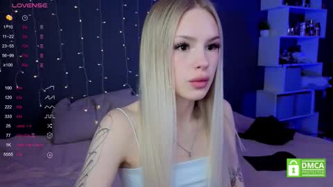 Snapshot of alishaaneta chatting on 17, 11, 2025 Alisha online show from 17, 11, 2025