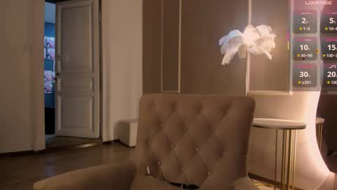 Alisia online show from 14, 9, 2025