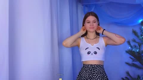 Alisia online show from 5, 1, 2025