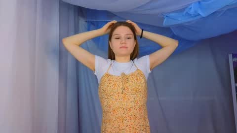 Alisia online show from 10, 1, 2025