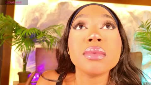 Snapshot of alisoon_moon chatting on 21, 5, 2026 Alison Moon online show from 21, 5, 2026