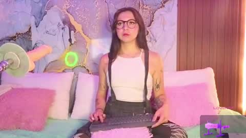 Mia online show from 23, 4, 2026