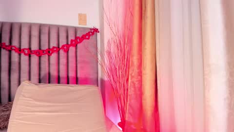 AlissaNix online show from 16, 2, 2025