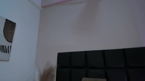 AlissaNix online show from 6, 4, 2026