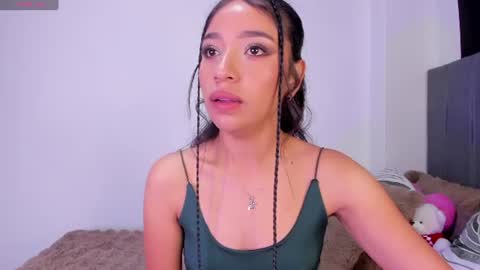 Mara  Isabel online show from 28, 7, 2026