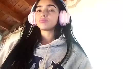 Snapshot of alisson369_ chatting on 6, 2, 2025 Alisson369 online show from 6, 2, 2025