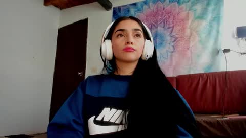 Snapshot of alisson369_ chatting on 14, 11, 2025 Alisson369 online show from 14, 11, 2025