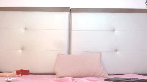 Snapshot of alisson_freckles chatting on 12, 12, 2024 Alisson online show from 12, 12, 2024