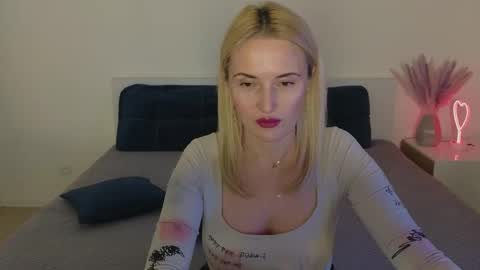 alisssarose online show from 7, 1, 2025