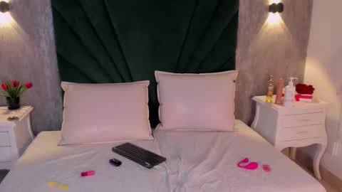  Alexis Etereo  online show from 13, 2, 2026