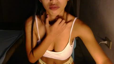 Snapshot of aliyajane chatting on 23, 5, 2026 Jane online show from 23, 5, 2026