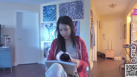 Alize Zaide online show from 28, 2, 2025