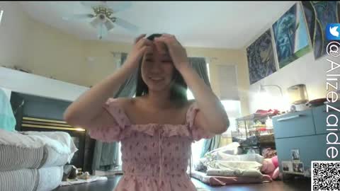 Snapshot of alizezaide chatting on 1, 6, 2026 Alize Zaide online show from 1, 6, 2026
