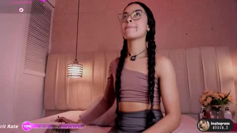 alizza_ online show from 10, 2, 2026