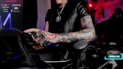 Snapshot of allanhurtss chatting on 20, 10, 2025 online show from 20, 10, 2025