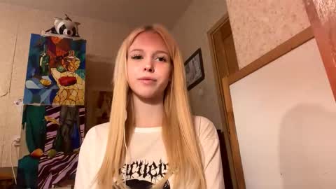 Snapshot of allegralenherr chatting on 20, 10, 2025 Lina online show from 20, 10, 2025