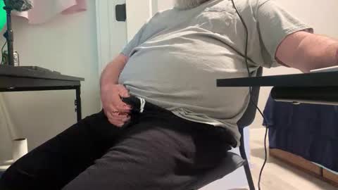 Allergictolove online show from 17, 4, 2026