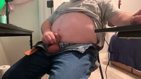 Allergictolove online show from 24, 4, 2026