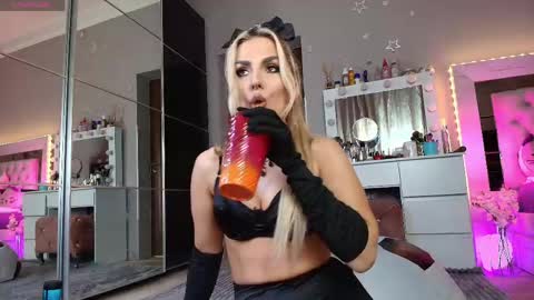 onlyfansallesya23 online show from 16, 4, 2026