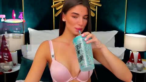 Lexi online show from 14, 12, 2025