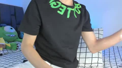 Snapshot of allexserrano chatting on 12, 3, 2025 Allex online show from 12, 3, 2025