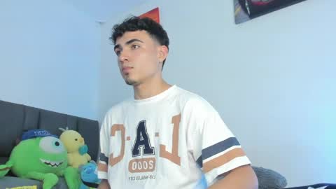 Snapshot of allexserrano chatting on 11, 4, 2026 Allex online show from 11, 4, 2026